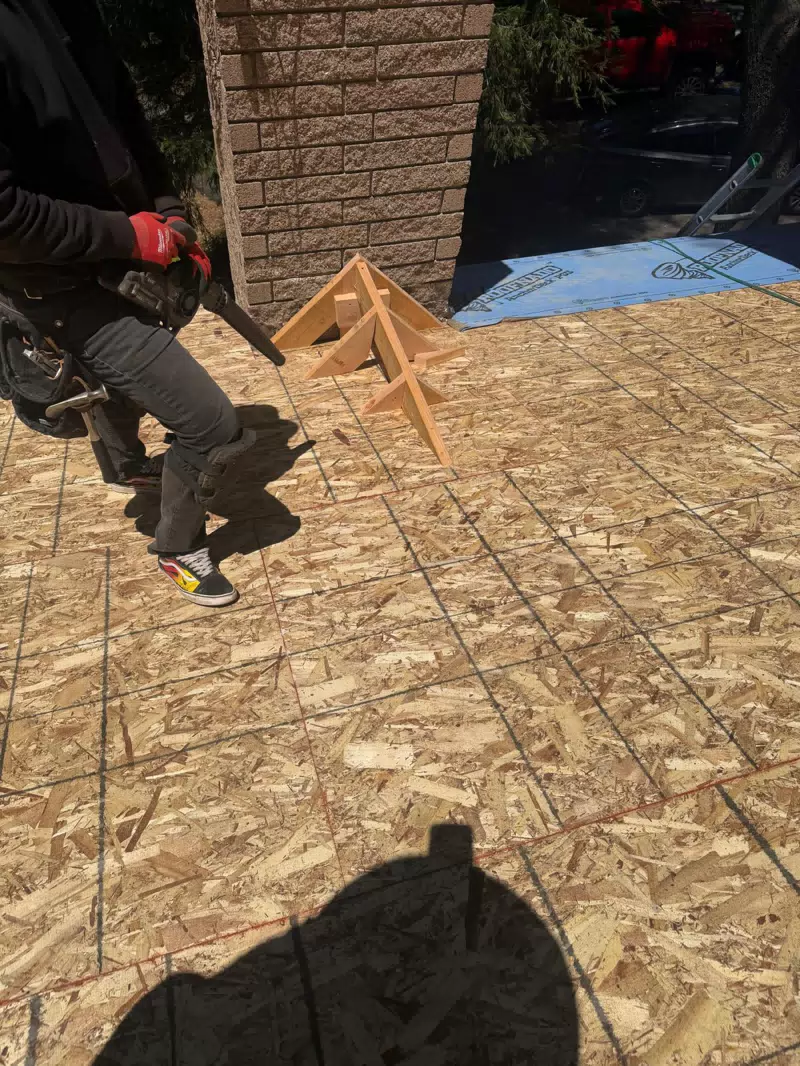 Veni's Roofing — photo 7