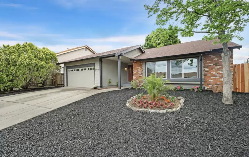 East Bay Roofing Inc. — photo 3